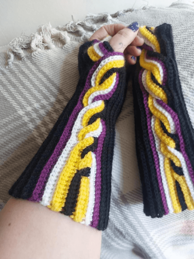 Fingerless Gloves - 100% Acrylic