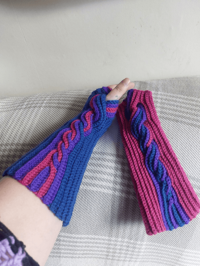 Fingerless Gloves - 100% Acrylic